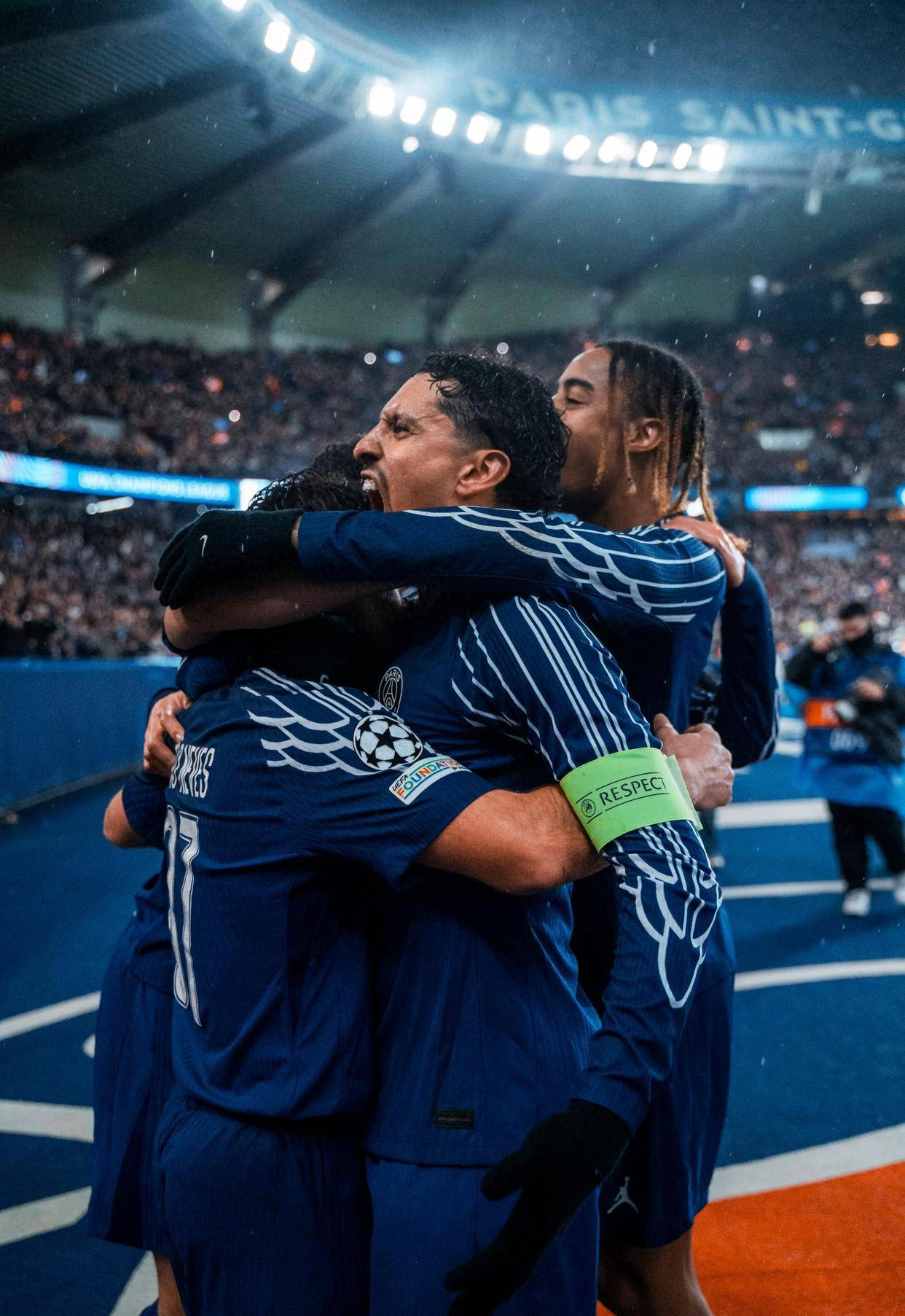 乐鱼app-巴黎圣日耳曼带队取胜！，JackeyLove重要时刻出色发挥赛场气氛高涨-乐鱼app