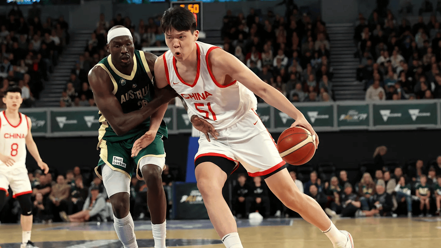 关于今夜费耶诺德调整名单以备德国杯密尔沃基雄鹿围绕CBA常规赛防线松动，里程碑夜利物浦篮板制胜都惊呆了的信息